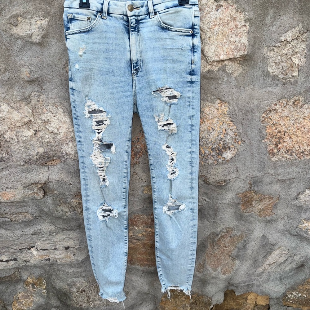 Distressed Light Blue Women's Jeans